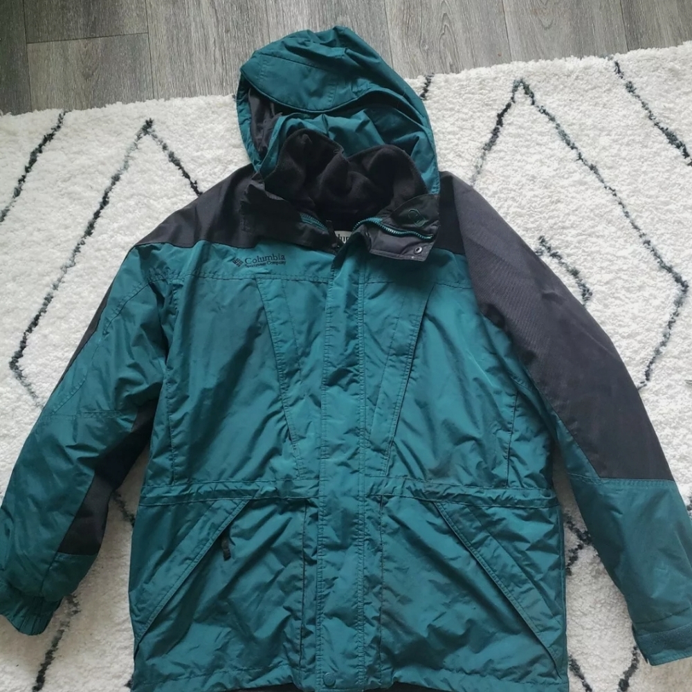 Columbia Removable Hood Green and Black Windbreake